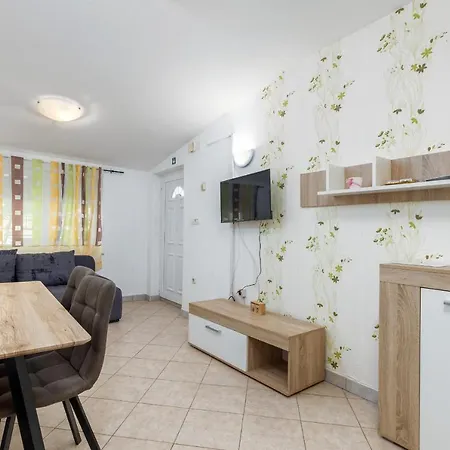 Apartments Lora 2 Pula Exterior photo