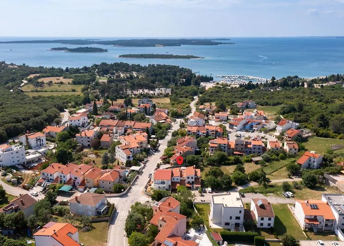 Apartments Lora 2