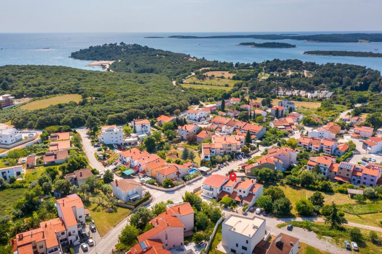 Lora 2 Pula